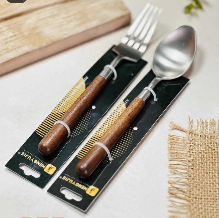 قاشق و چنگال استیل دسته چوبی