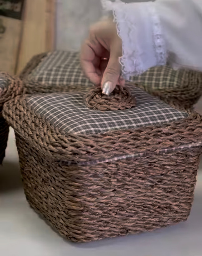 جا نونی حصیری درب دار