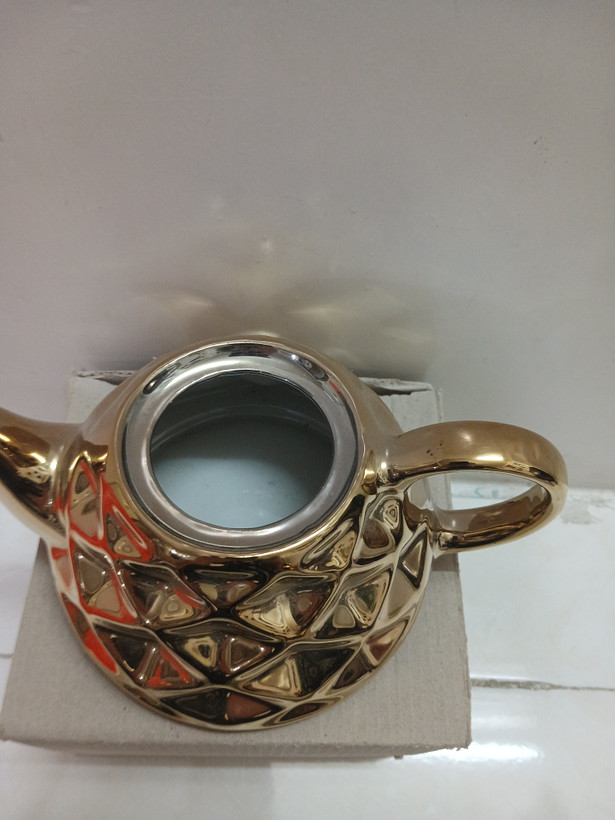 قوری طرح دار طلایی