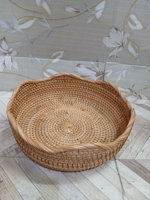 سبد حصیری موج دار