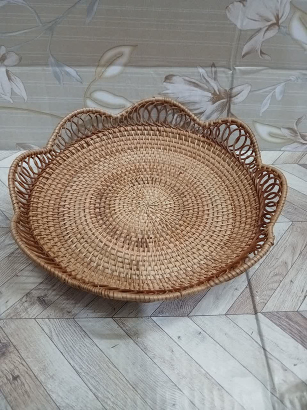 سبد حصیری بافت طرح گل