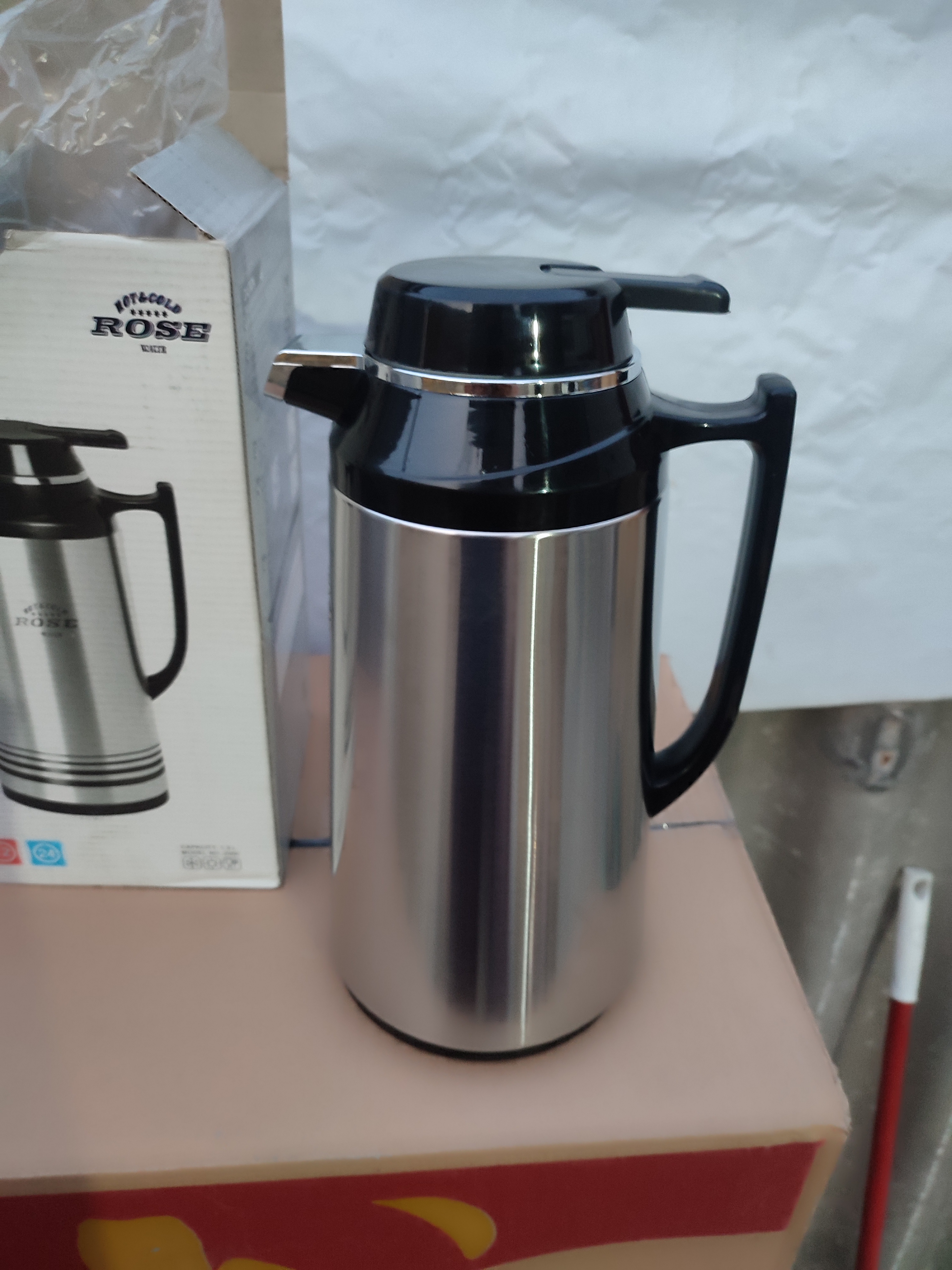 فلاسک چای ( بدنه استیل ،داخل شیشه)