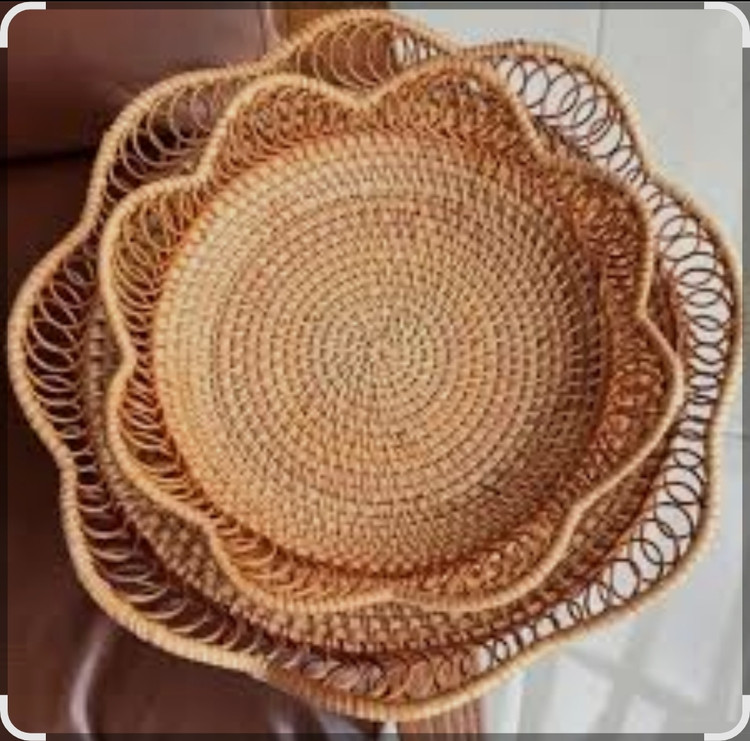 سبد حصیری بافت ۲ سایز طرح گل ( وارداتی)