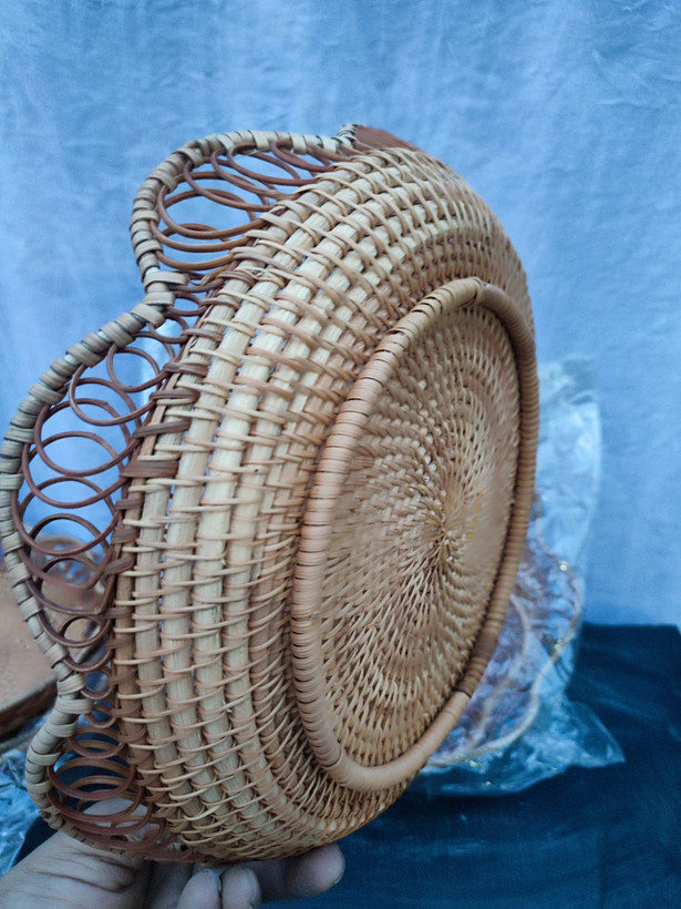 سبد حصیری بافت ۲ سایز طرح گل ( وارداتی)