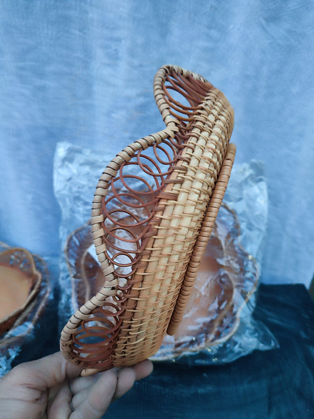 سبد حصیری بافت ۲ سایز طرح گل ( وارداتی)