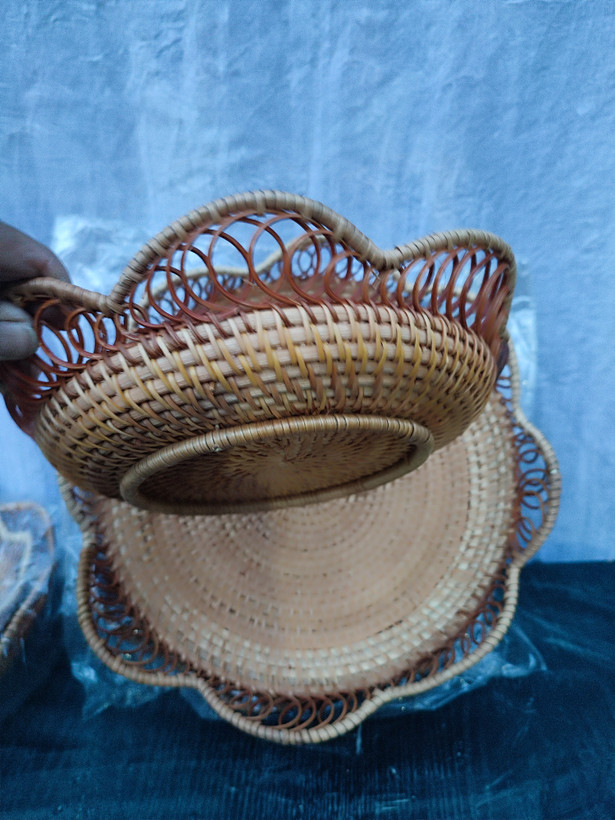 سبد حصیری بافت ۲ سایز طرح گل ( وارداتی)