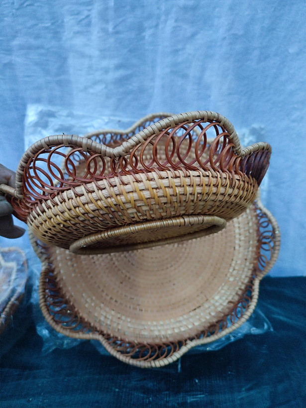 سبد حصیری بافت ۲ سایز طرح گل ( وارداتی)