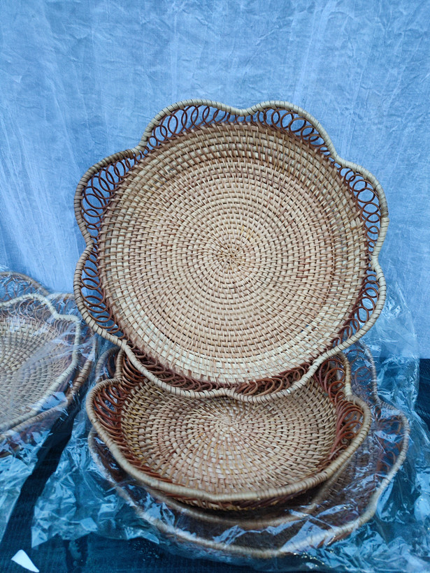 سبد حصیری بافت ۲ سایز طرح گل ( وارداتی)