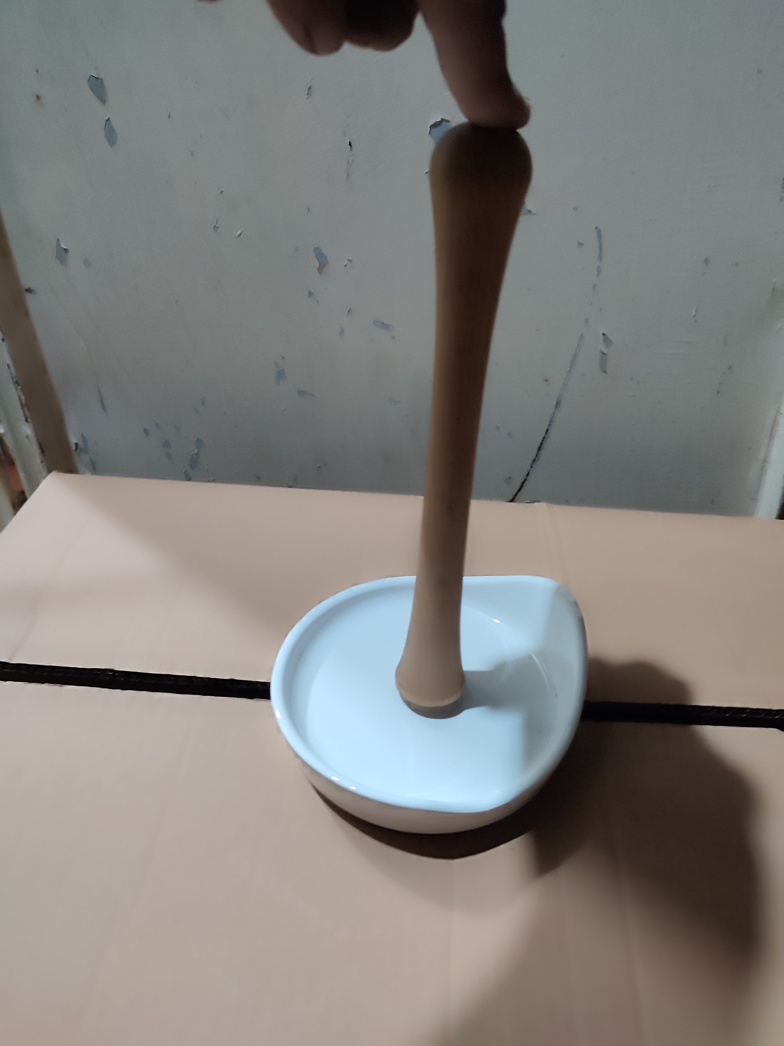 جا دستمال رولی  ( سرامیک ،چوب)